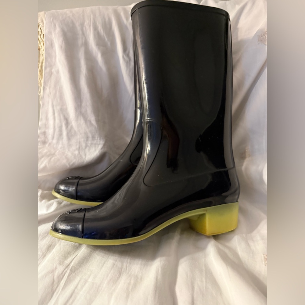 Authentic Chanel vintage interlocking CC logo rubber rain women boots size39IT/9